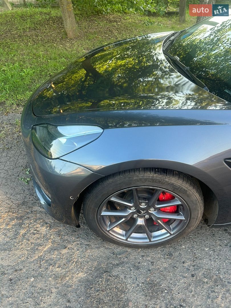 Tesla Model 3 2023 VIN 5YJ3E1EB1PF663054 фото оголошення 10 з 26