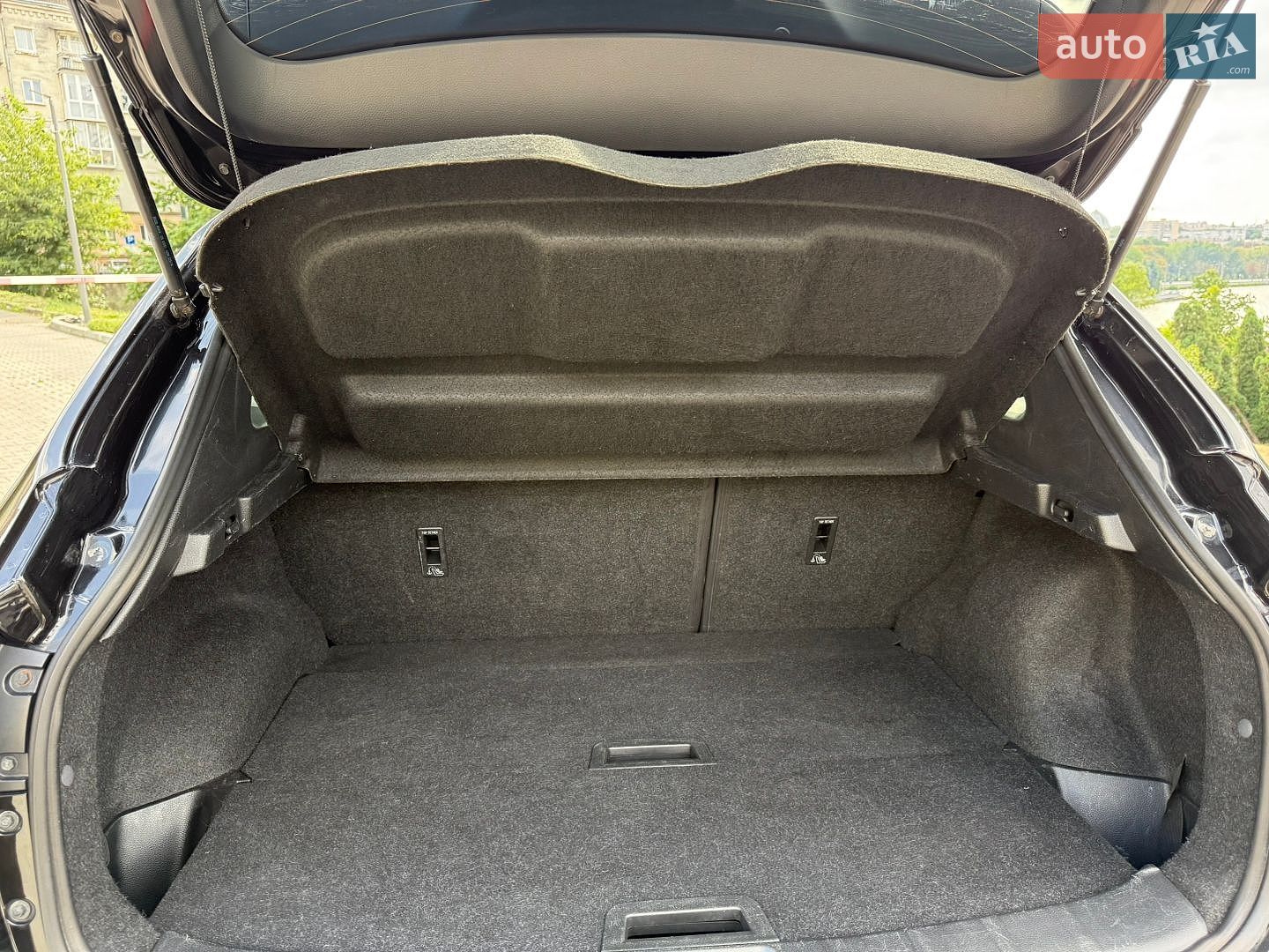 Nissan Qashqai 2015 VIN SJNFDAJ11U1266172 фото оголошення 37 з 73