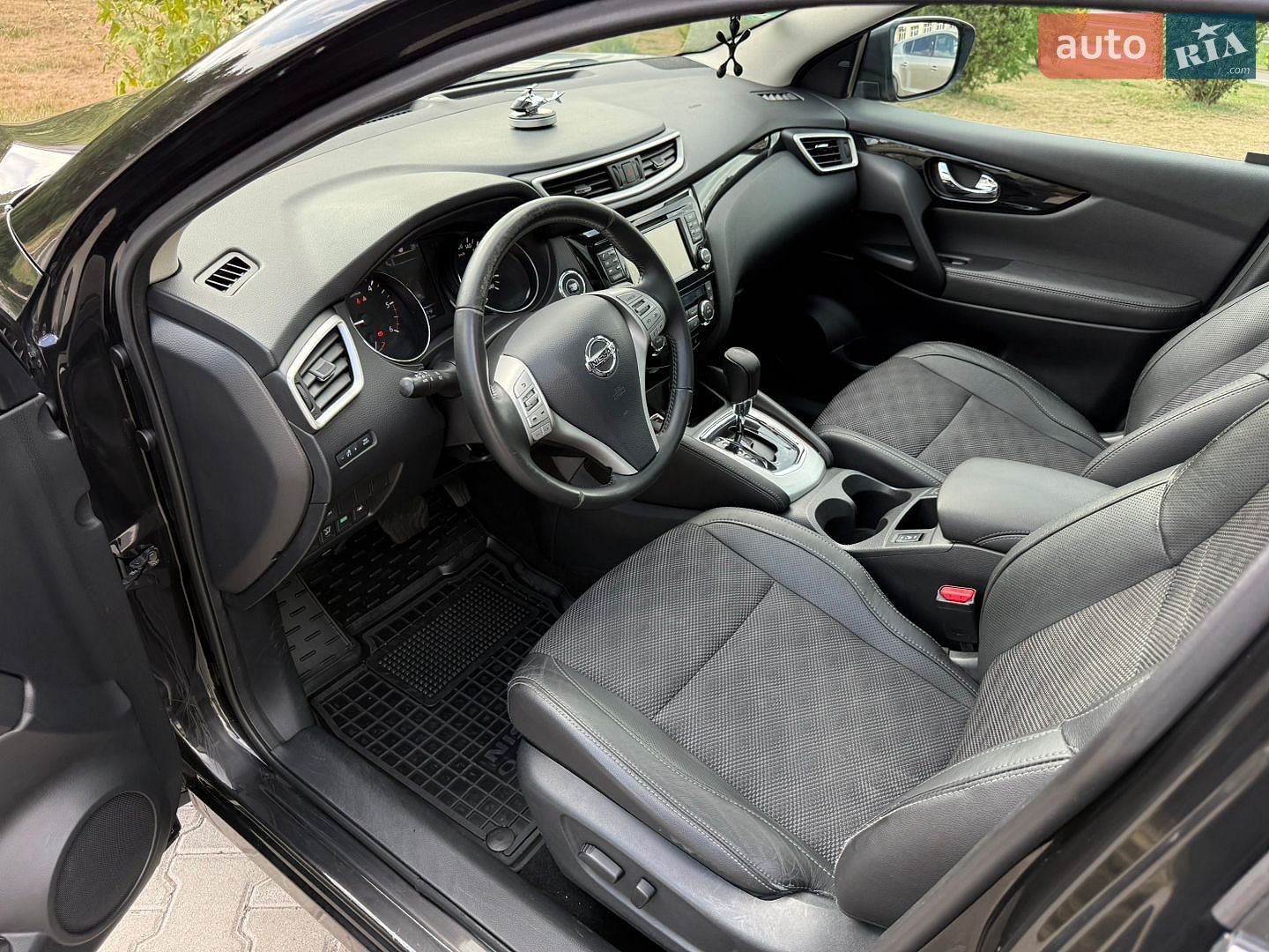 Nissan Qashqai 2015 VIN SJNFDAJ11U1266172 фото оголошення 44 з 73