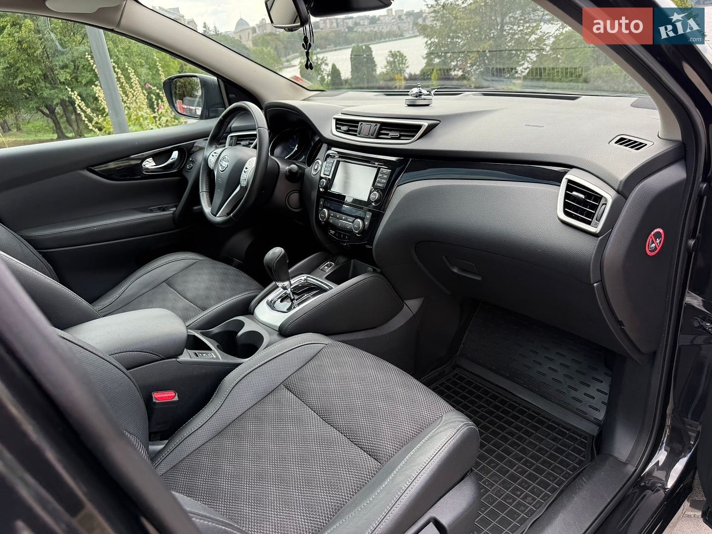 Nissan Qashqai 2015 VIN SJNFDAJ11U1266172 фото оголошення 54 з 73