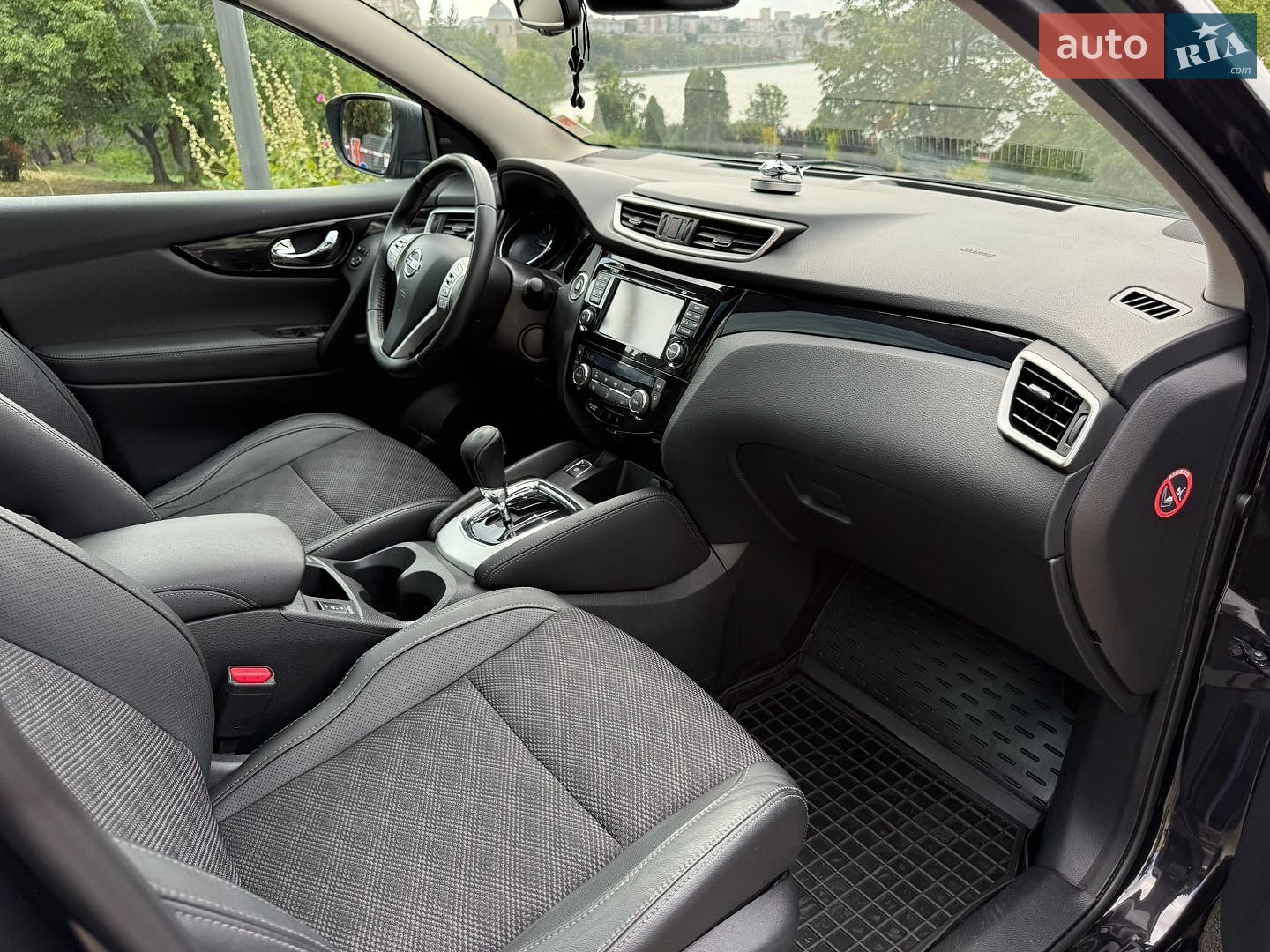 Nissan Qashqai 2015 VIN SJNFDAJ11U1266172 фото оголошення 57 з 73