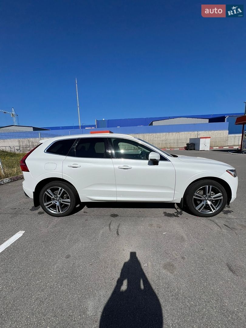 Volvo XC60 2021 VIN YV4102RK2M1836300 фото оголошення 5 з 26