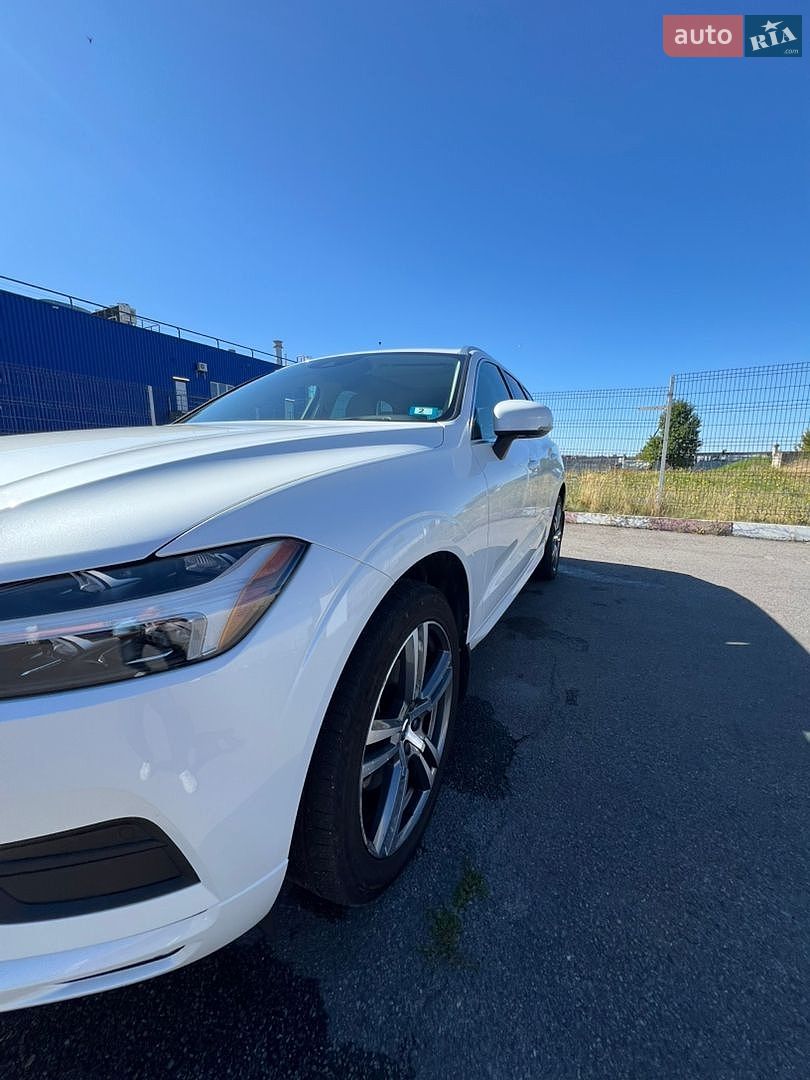 Volvo XC60 2021 VIN YV4102RK2M1836300 фото оголошення 7 з 26