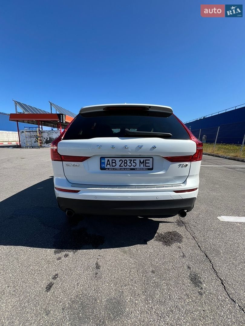 Volvo XC60 2021 VIN YV4102RK2M1836300 фото оголошення 9 з 26