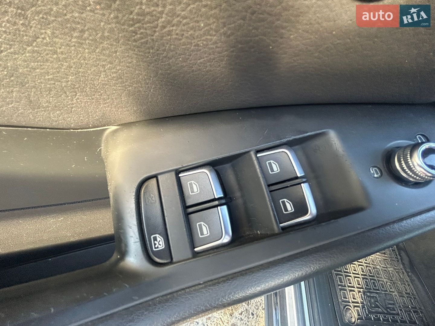 Audi Q5 2014 VIN WA1LFAFP3EA042048 фото оголошення 14 з 18
