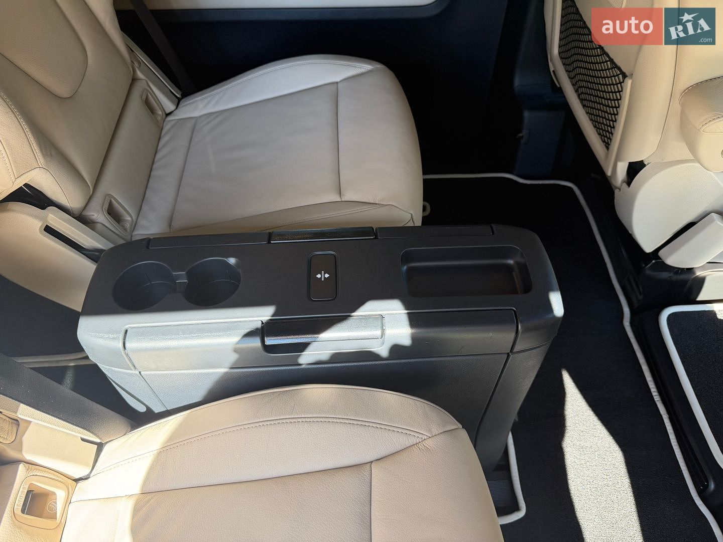 Mercedes-Benz V-Class 2024 VIN W1V447813S4404773 фото оголошення 21 з 40