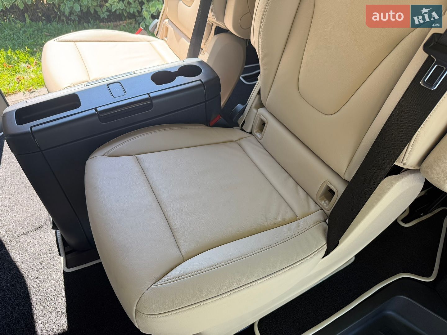 Mercedes-Benz V-Class 2024 VIN W1V447813S4404773 фото оголошення 16 з 40