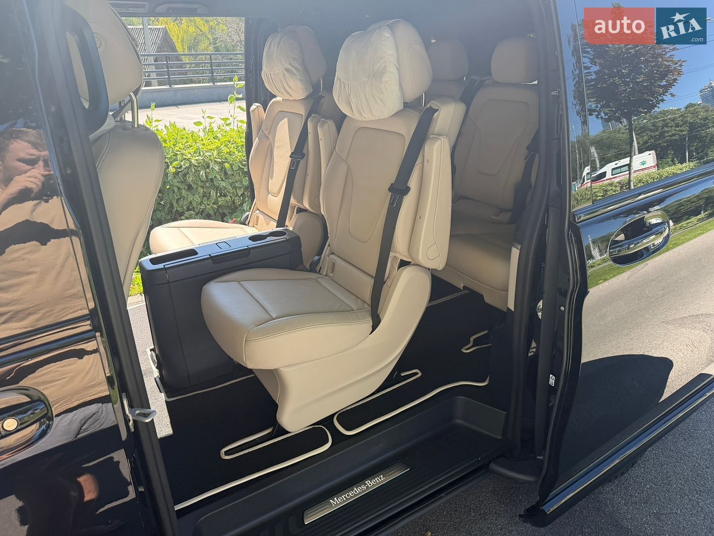 Mercedes-Benz V-Class 2024 VIN W1V447813S4404773 фото оголошення 13 з 40
