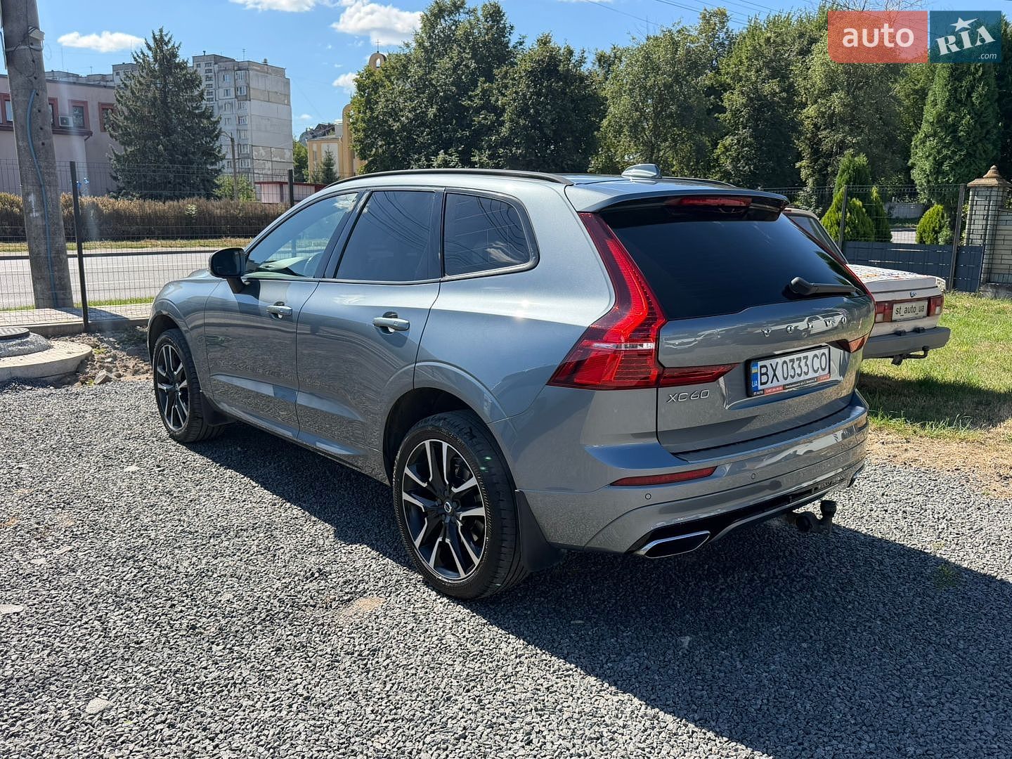 Volvo XC60 2018 VIN YV1UZ68UCJ1103136 фото оголошення 17 з 20