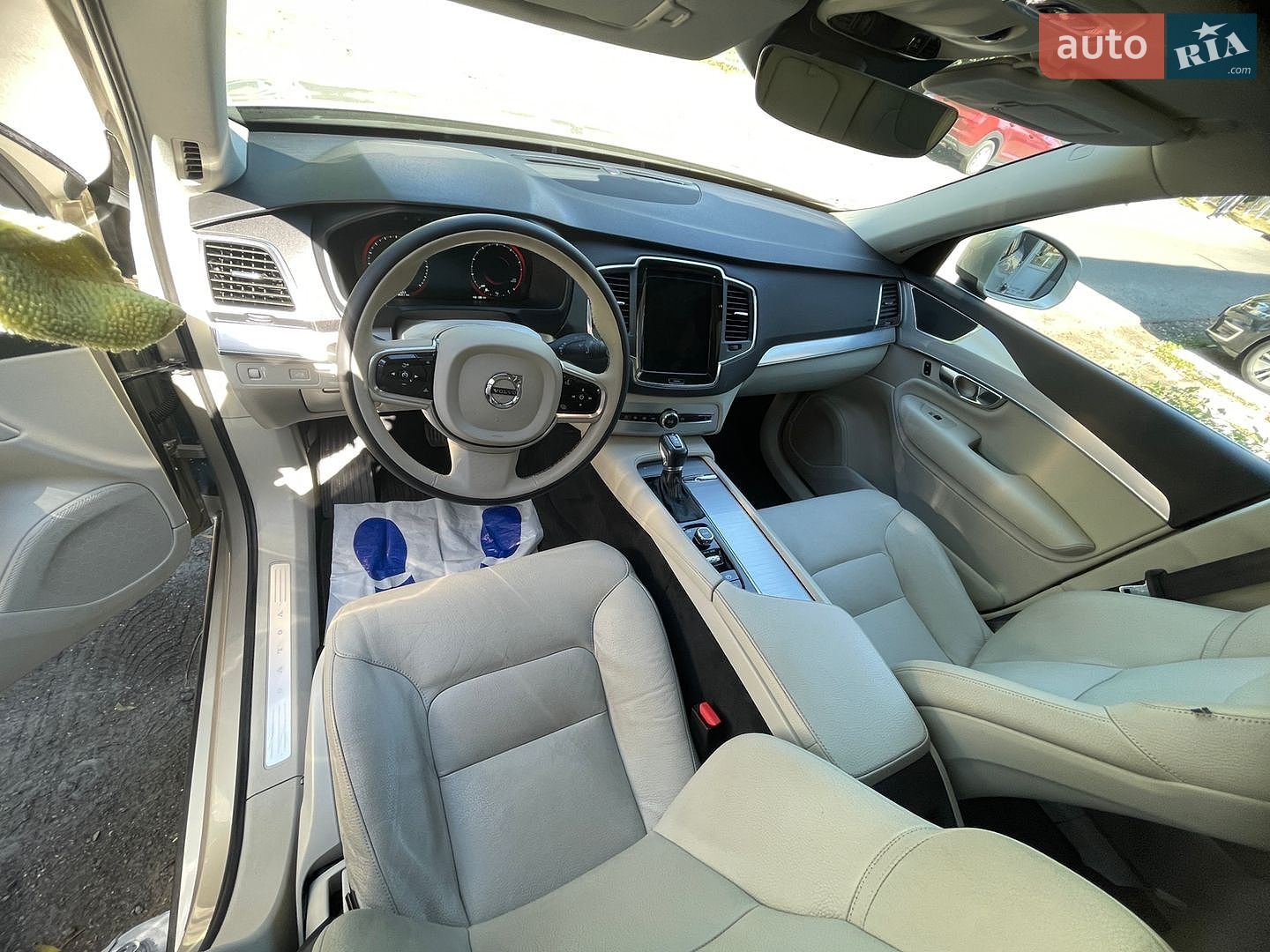 Volvo XC90 2016 VIN YV4102XK8G1057135 фото оголошення 10 з 22