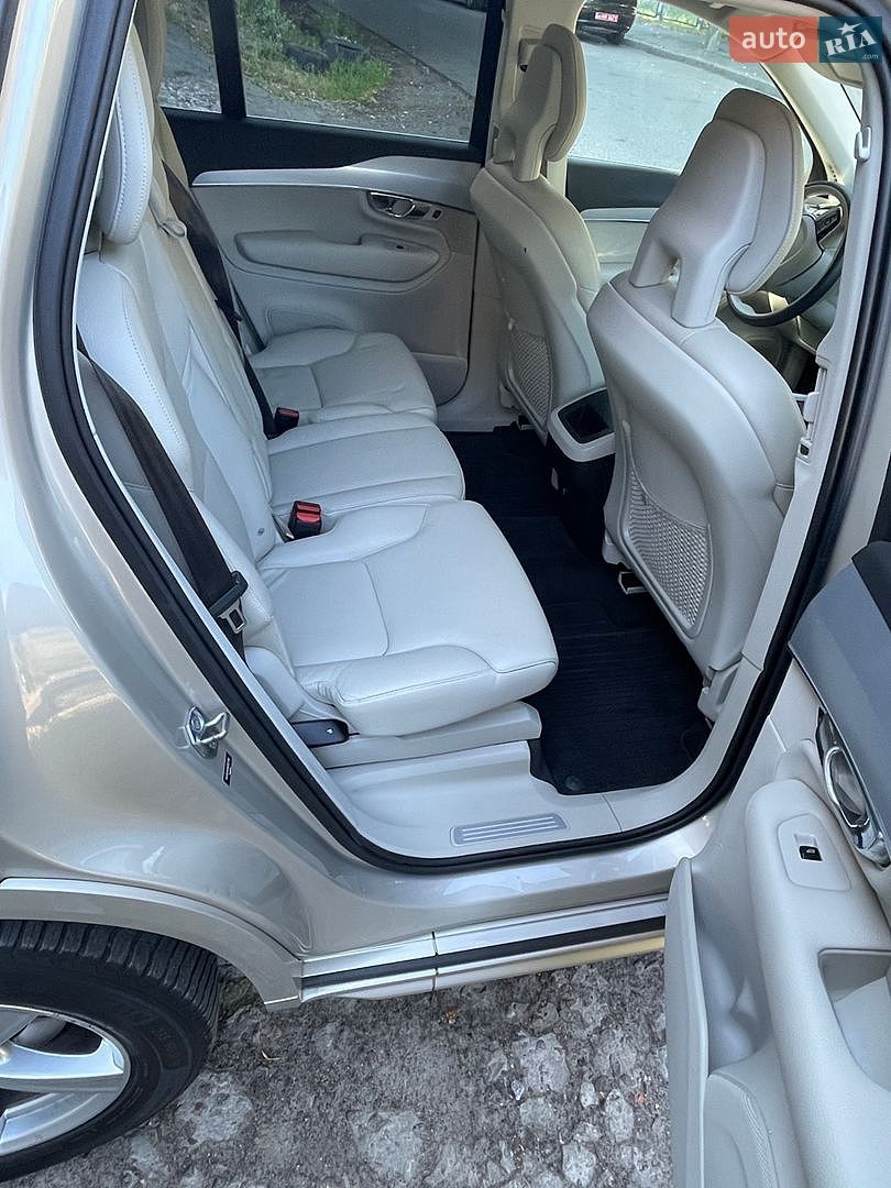 Volvo XC90 2016 VIN YV4102XK8G1057135 фото оголошення 15 з 22