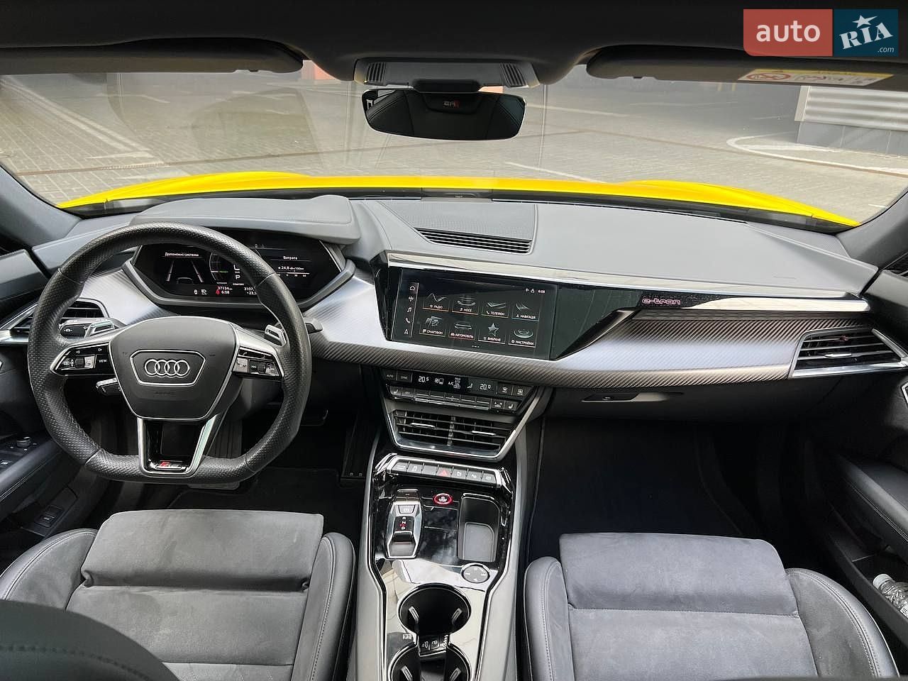 Audi RS e-tron GT 2021 VIN WAUZZZFW1N7901046 фото оголошення 13 з 29