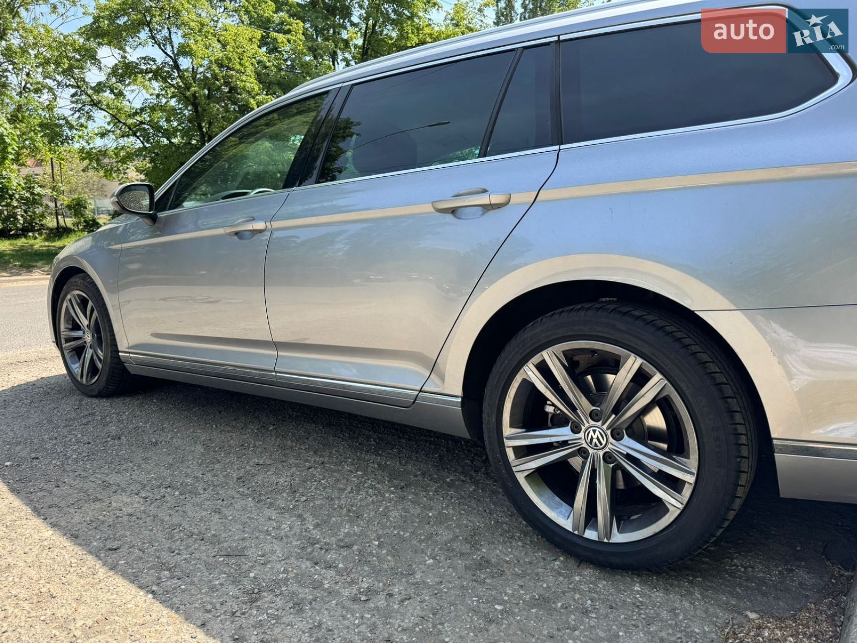 Volkswagen Passat 2020 VIN WVWZZZ3CZLE101785 фото оголошення 2 з 16