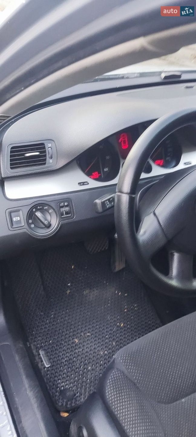 Volkswagen Passat 2007 VIN WVWZZZ3CZ8E114765 фото оголошення 5 з 8