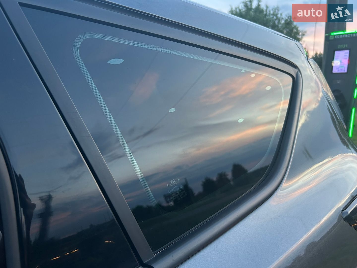 Ford Escape 2018 VIN 1FMCU0F75JUB82970 фото оголошення 9 з 30