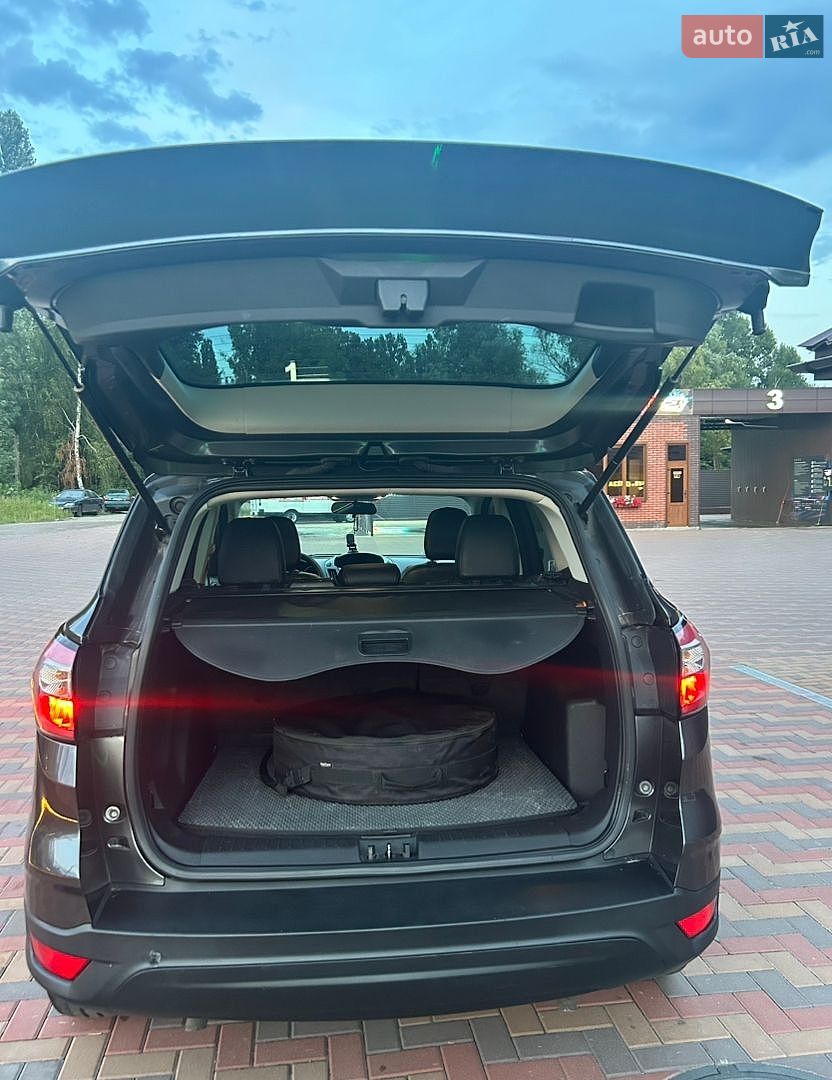 Ford Escape 2018 VIN 1FMCU0F75JUB82970 фото оголошення 12 з 30