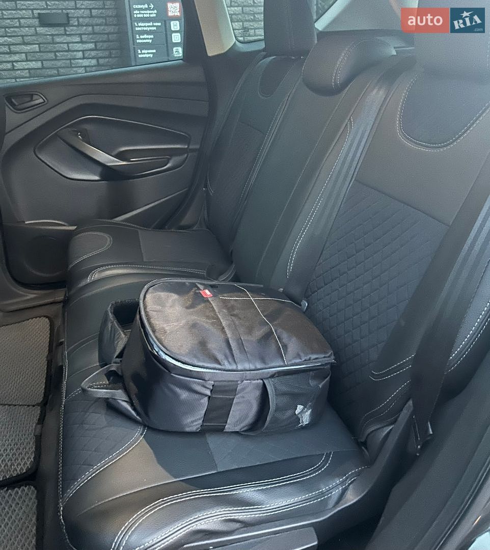 Ford Escape 2018 VIN 1FMCU0F75JUB82970 фото оголошення 17 з 30
