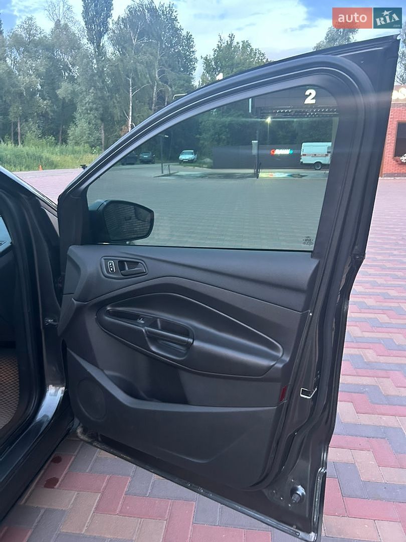 Ford Escape 2018 VIN 1FMCU0F75JUB82970 фото оголошення 21 з 30