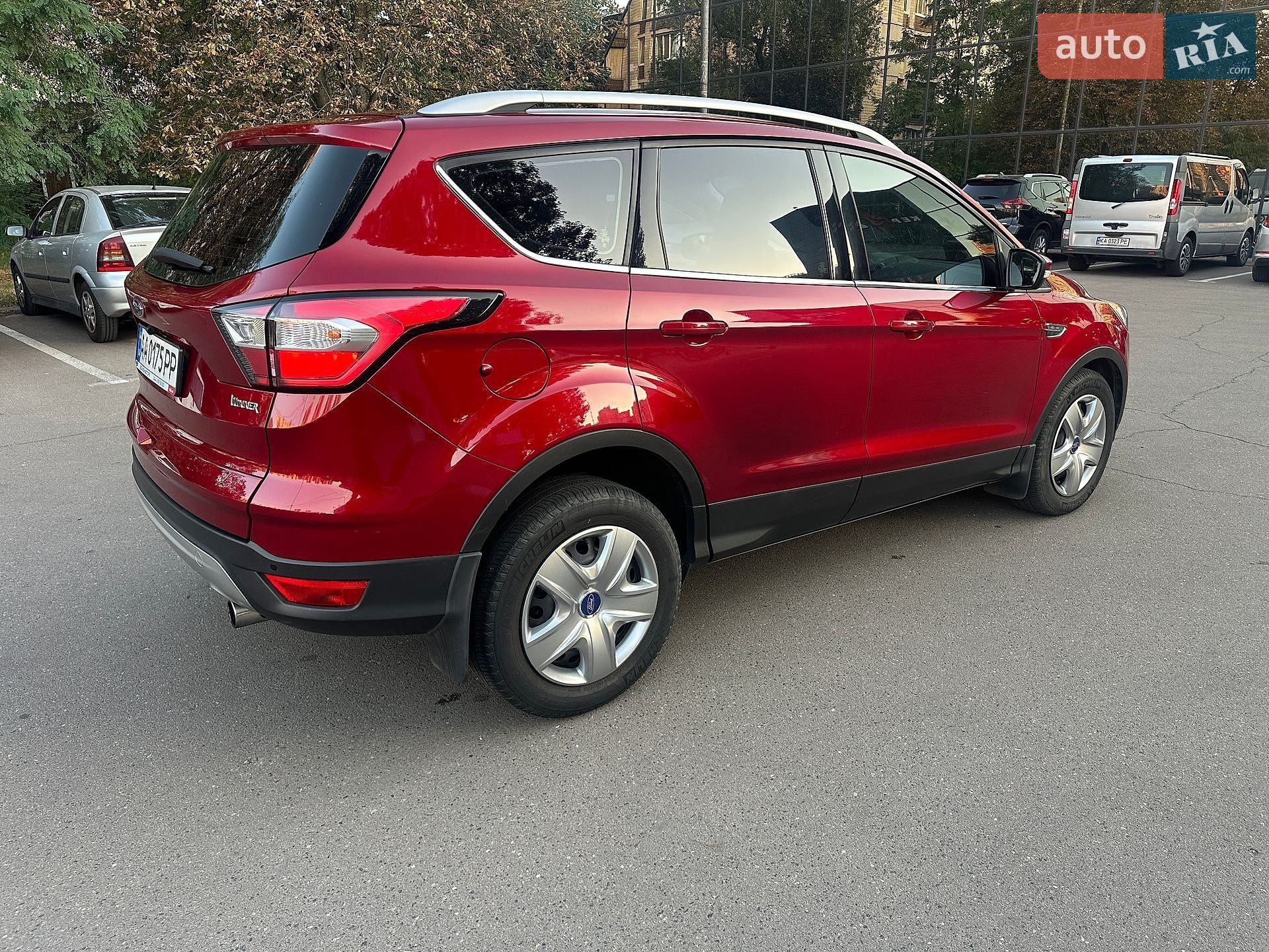 Ford Kuga 2019 VIN WF0AXXWPMAKY79762 фото оголошення 19 з 48