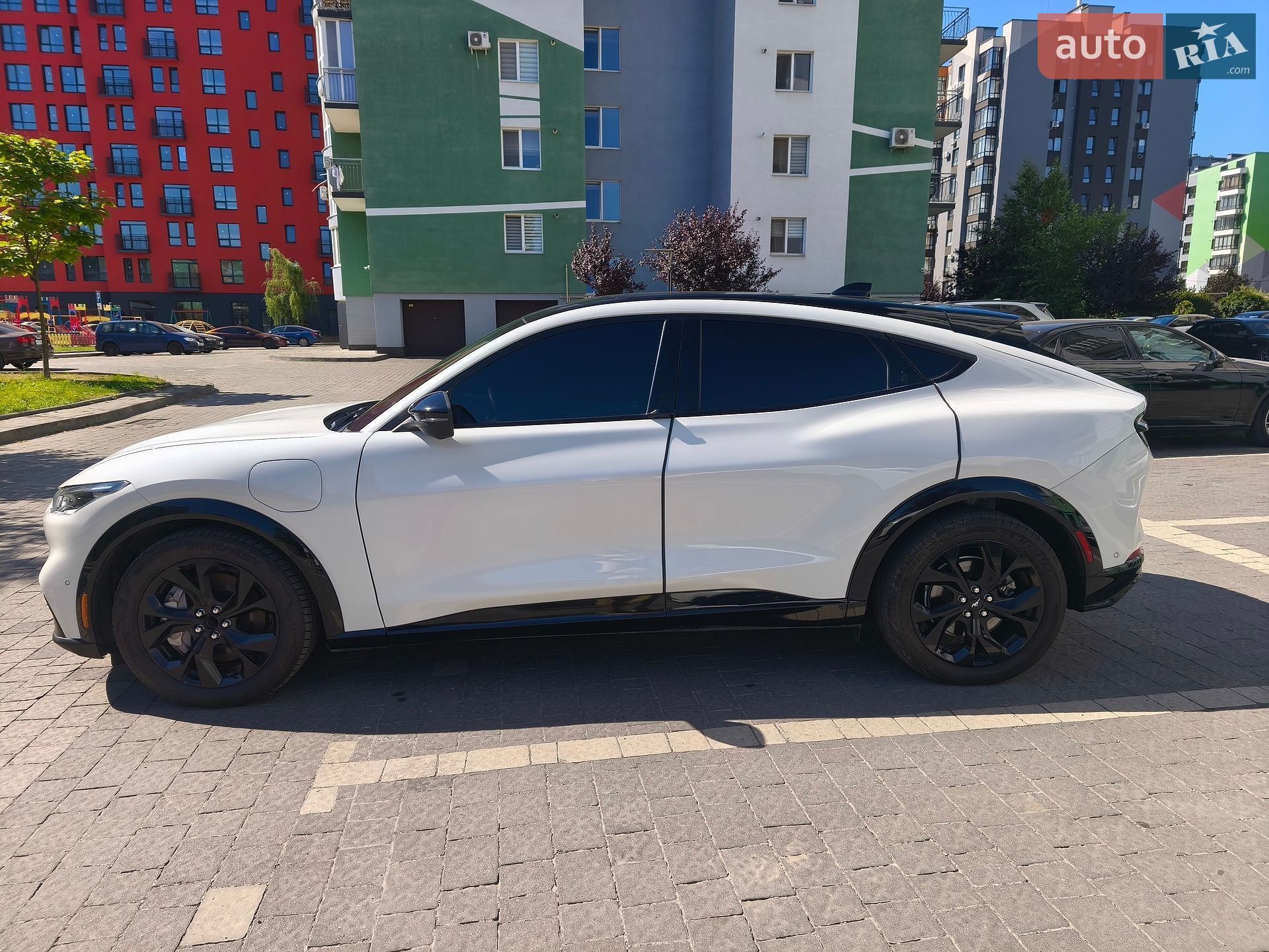 Ford Mustang Mach-E 2023 VIN 3FMTK3R79PMA54683 фото оголошення 13 з 62