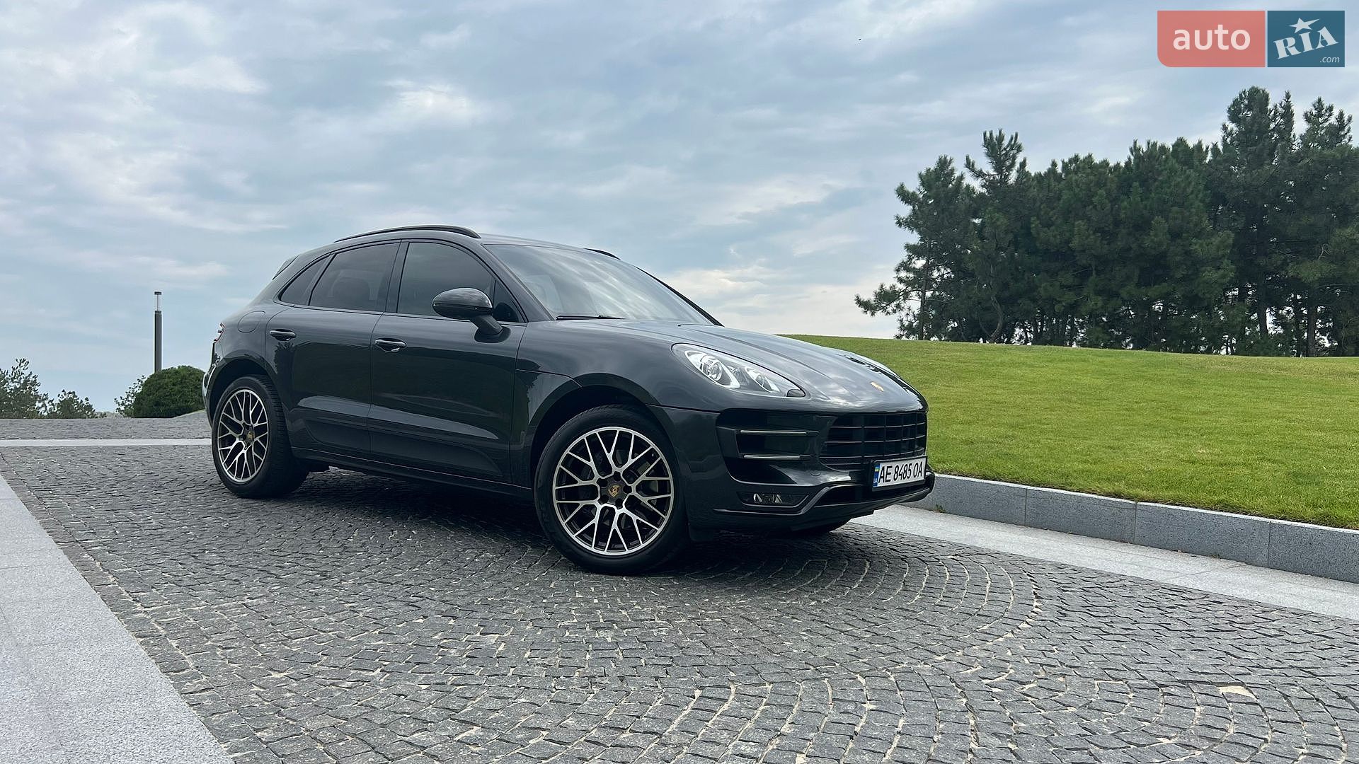 Porsche Macan 2017 VIN WP1AA2A59JLB00488 фото оголошення 2 з 57