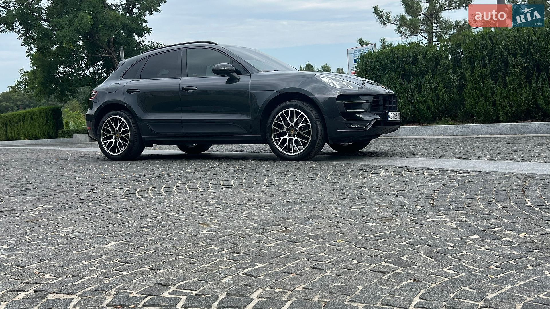 Porsche Macan 2017 VIN WP1AA2A59JLB00488 фото оголошення 5 з 57