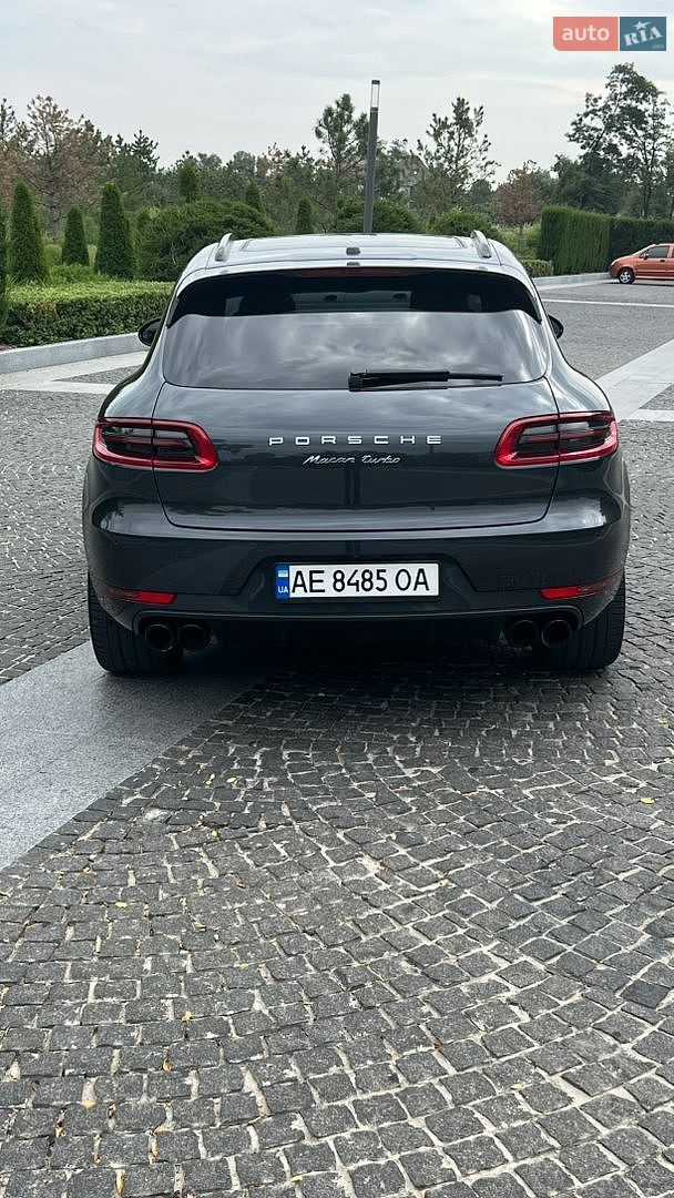 Porsche Macan 2017 VIN WP1AA2A59JLB00488 фото оголошення 11 з 57