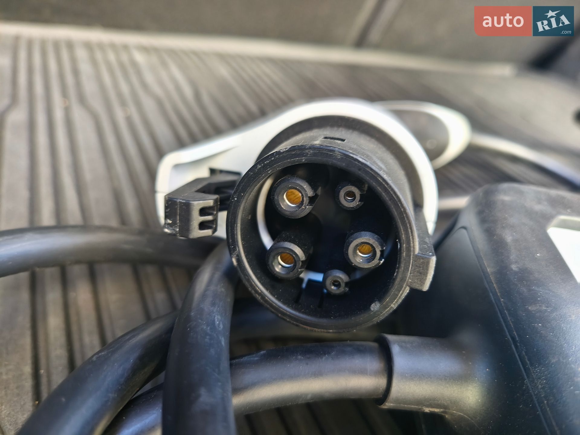 Ford Mustang Mach-E 2023 VIN 3FMTK3R79PMA54683 фото оголошення 31 з 62