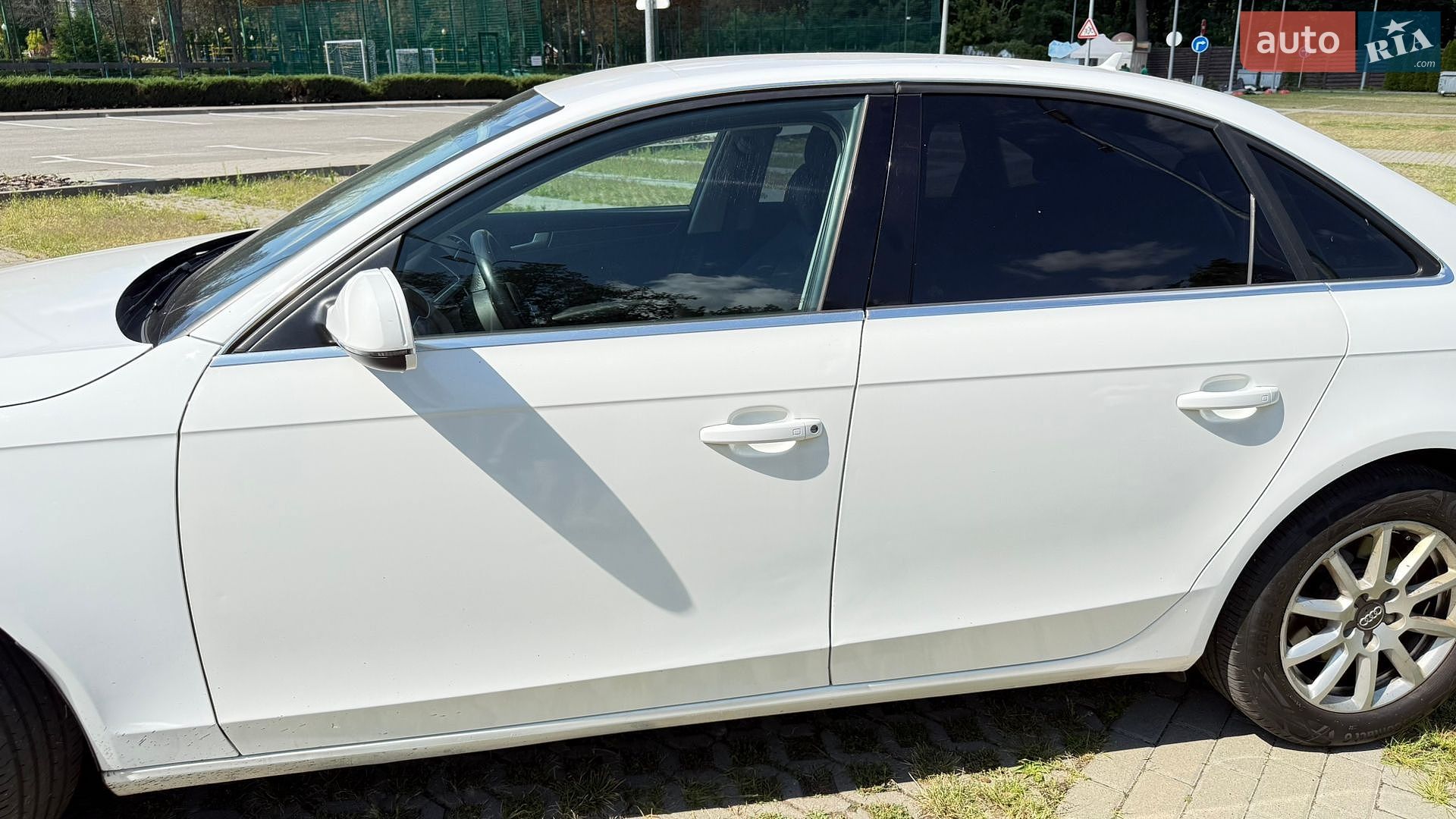 Audi A4 2014 VIN WAUZZZ8K3FA007547 фото оголошення 14 з 127