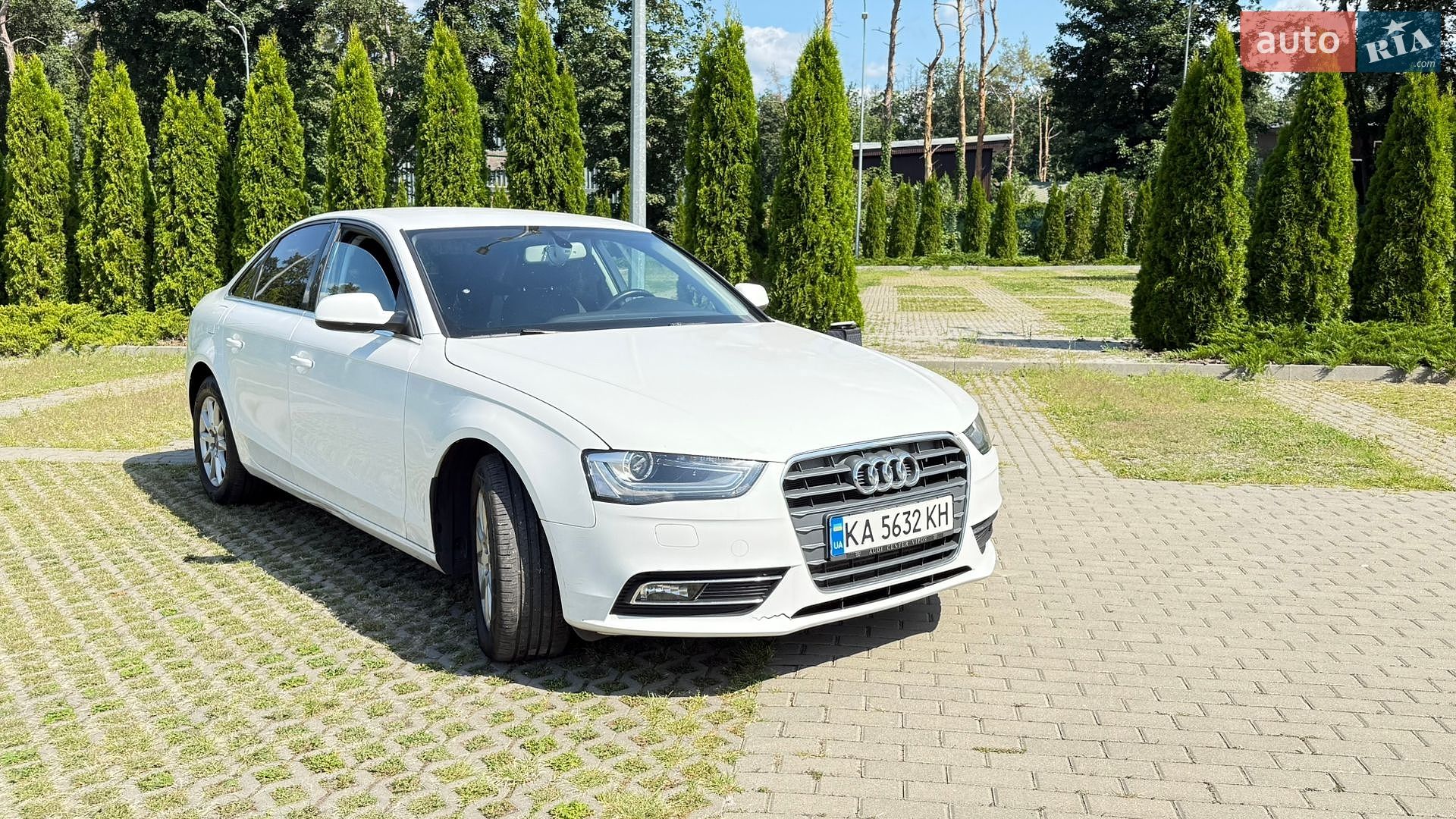Audi A4 2014 VIN WAUZZZ8K3FA007547 фото оголошення 30 з 127