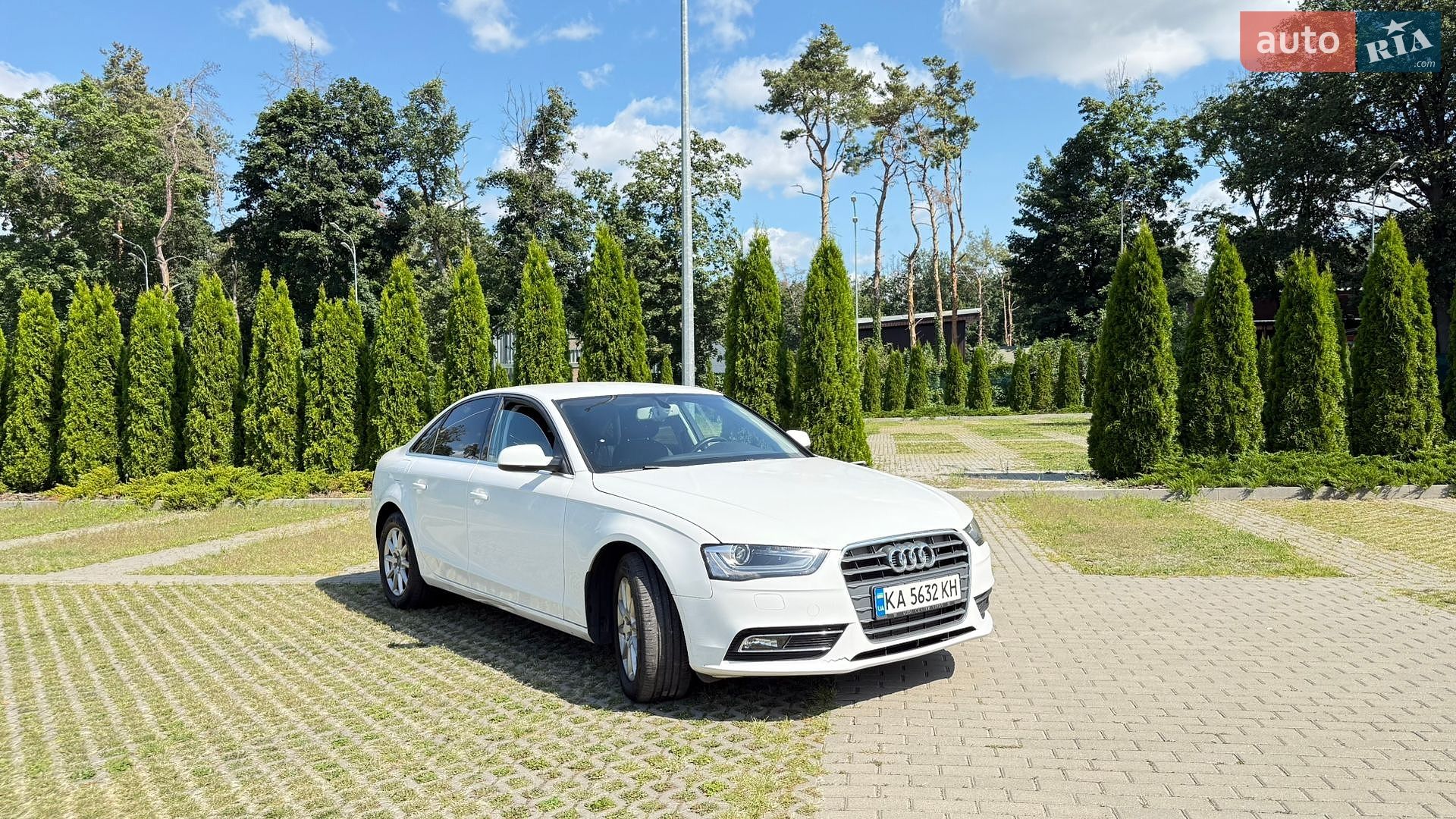 Audi A4 2014 VIN WAUZZZ8K3FA007547 фото оголошення 32 з 127