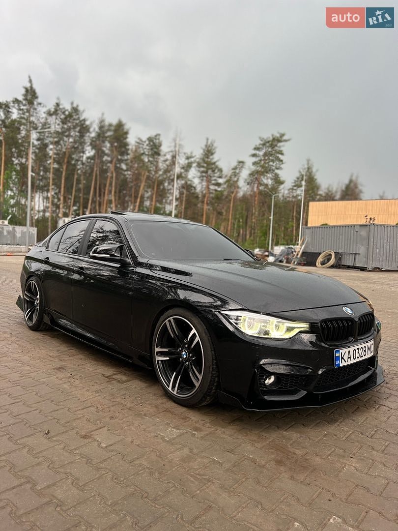 BMW 3 Series 2013 VIN WBA3A5C54DF453424 фото оголошення 3 з 10