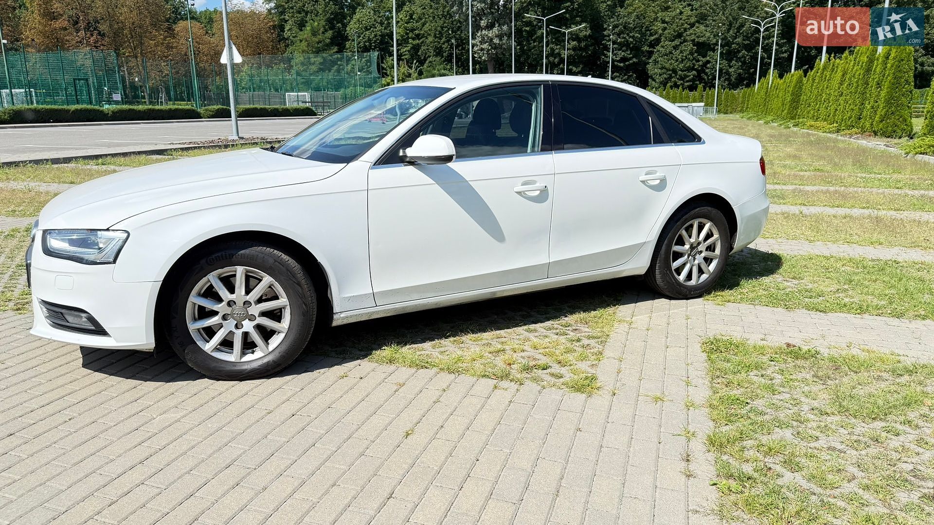 Audi A4 2014 VIN WAUZZZ8K3FA007547 фото оголошення 52 з 127