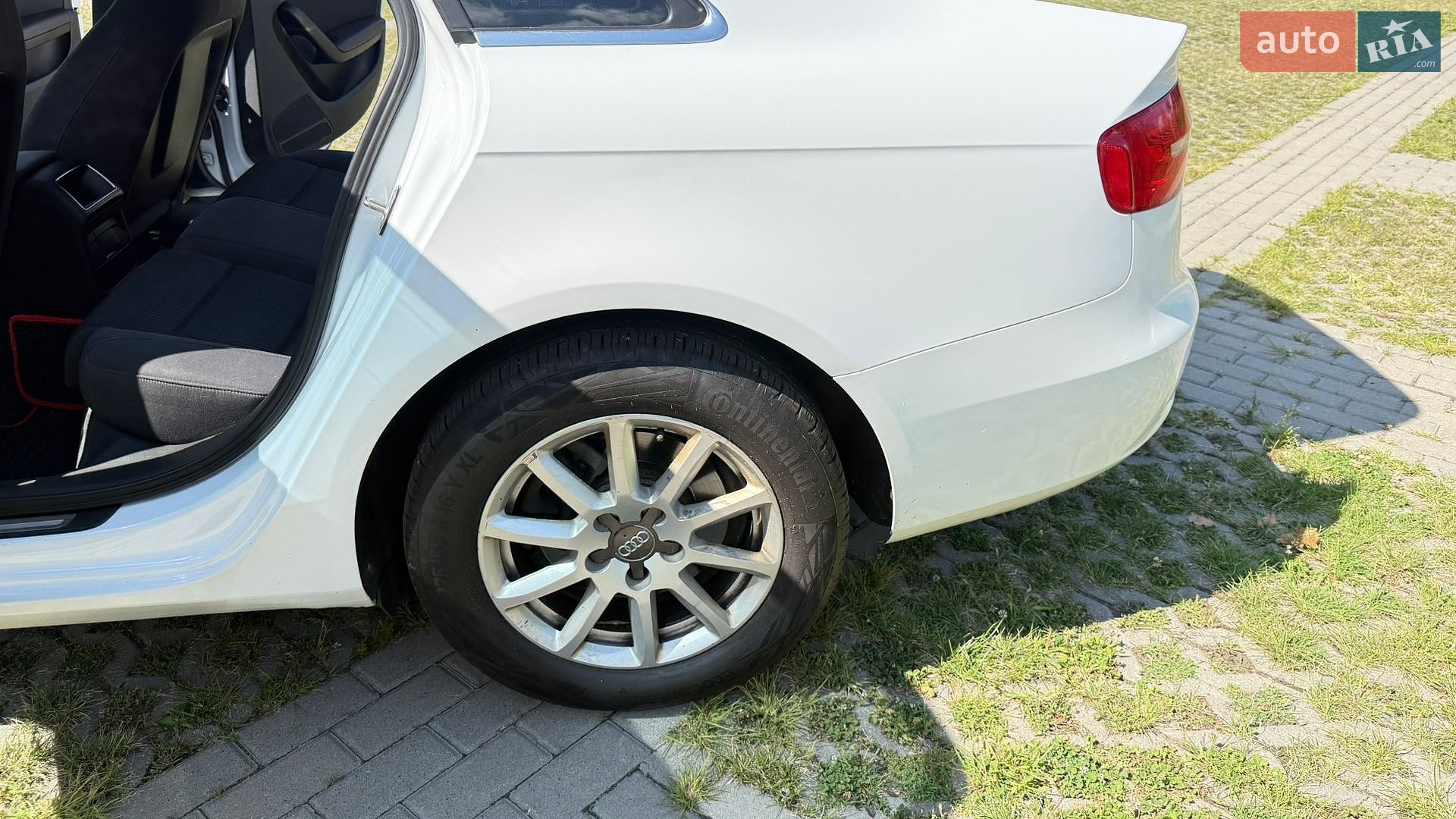 Audi A4 2014 VIN WAUZZZ8K3FA007547 фото оголошення 72 з 127