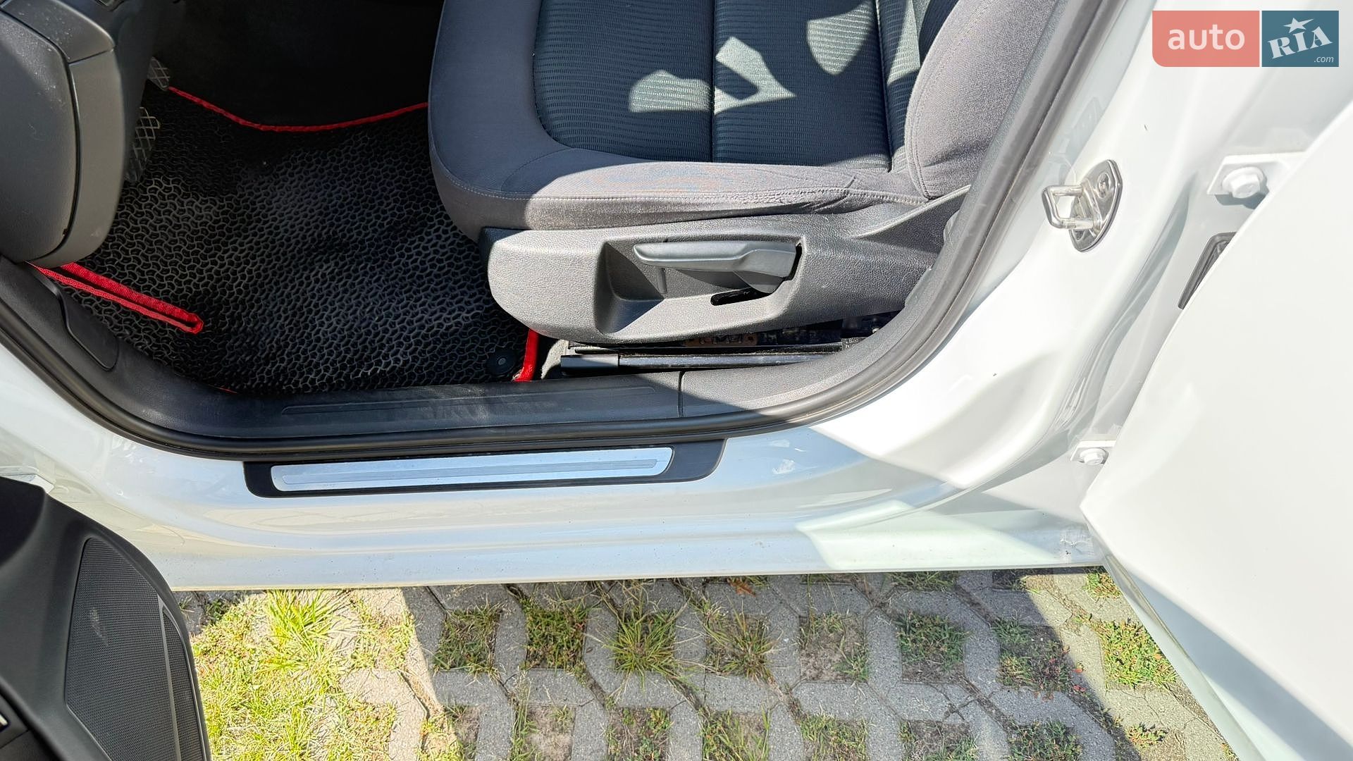 Audi A4 2014 VIN WAUZZZ8K3FA007547 фото оголошення 76 з 127