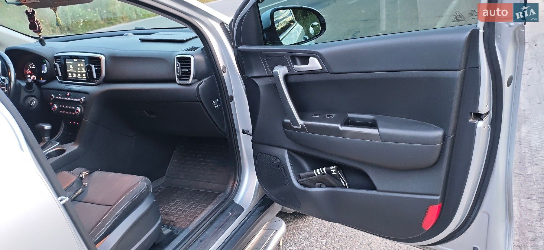 Kia Sportage 2018 VIN U5YPG812GKL612429 фото оголошення 2 з 11