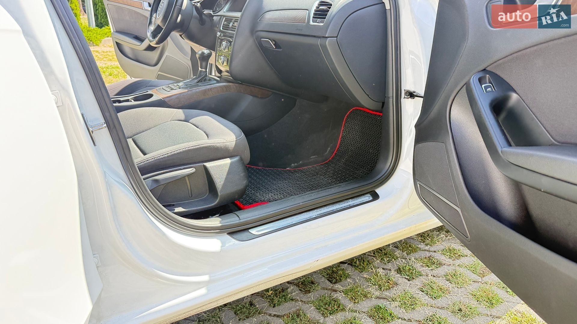 Audi A4 2014 VIN WAUZZZ8K3FA007547 фото оголошення 97 з 127