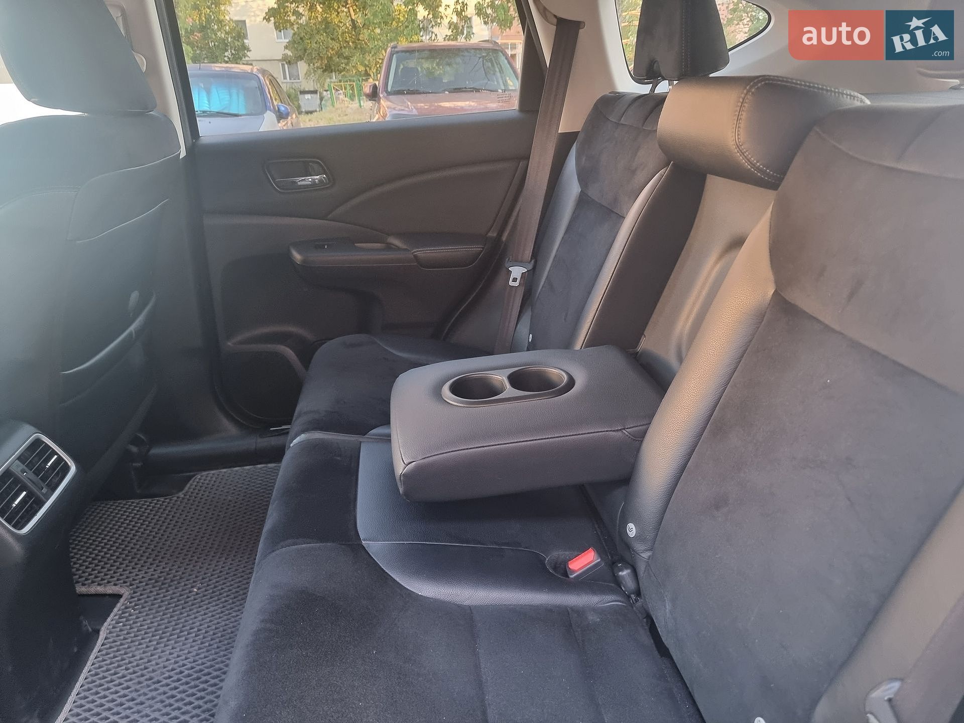 Honda CR-V 2015 VIN SHSRE6880FU520715 фото оголошення 6 з 19