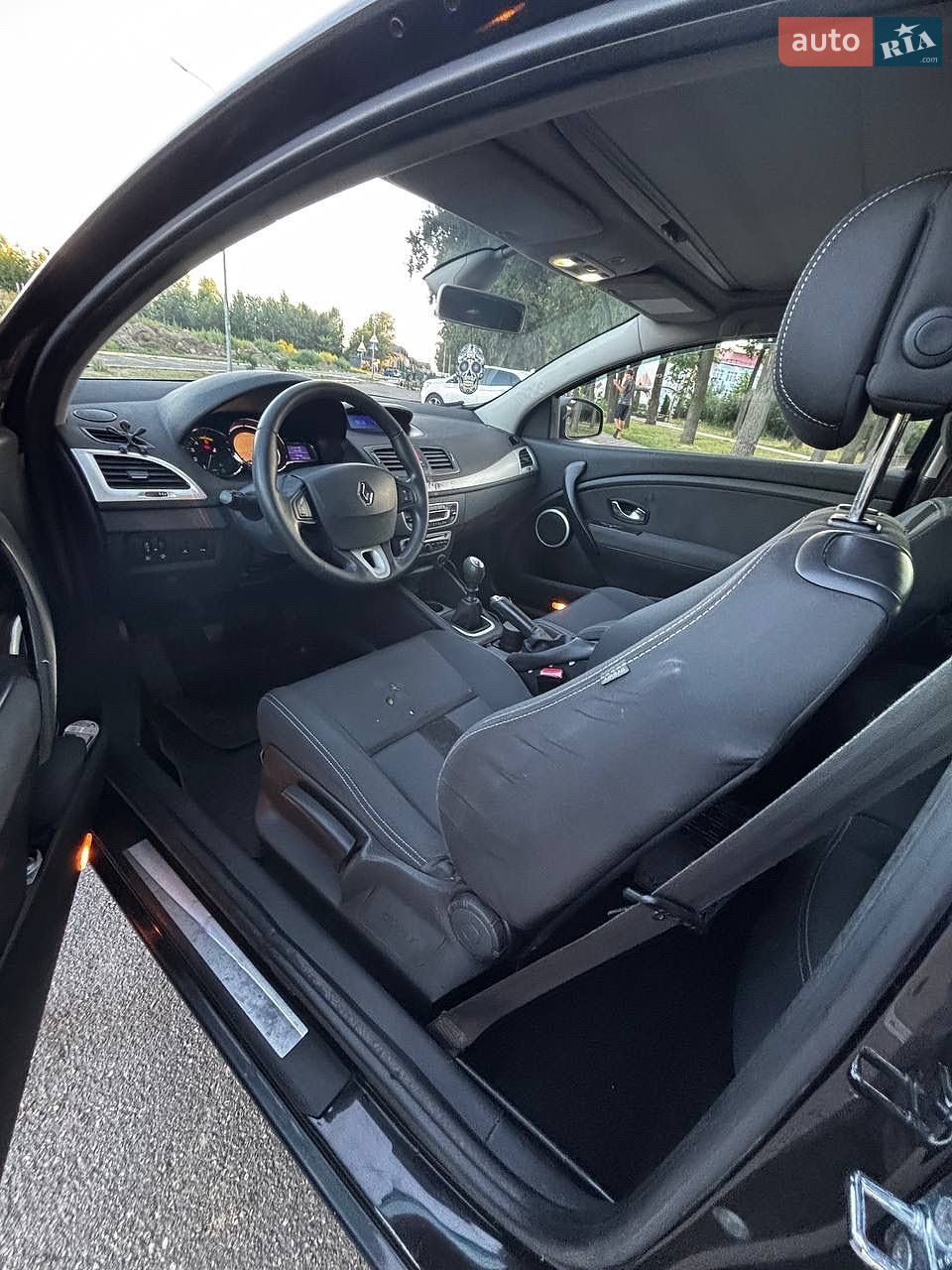 Renault Megane 2010 VIN VF1DZ1G0642934280 фото оголошення 6 з 22