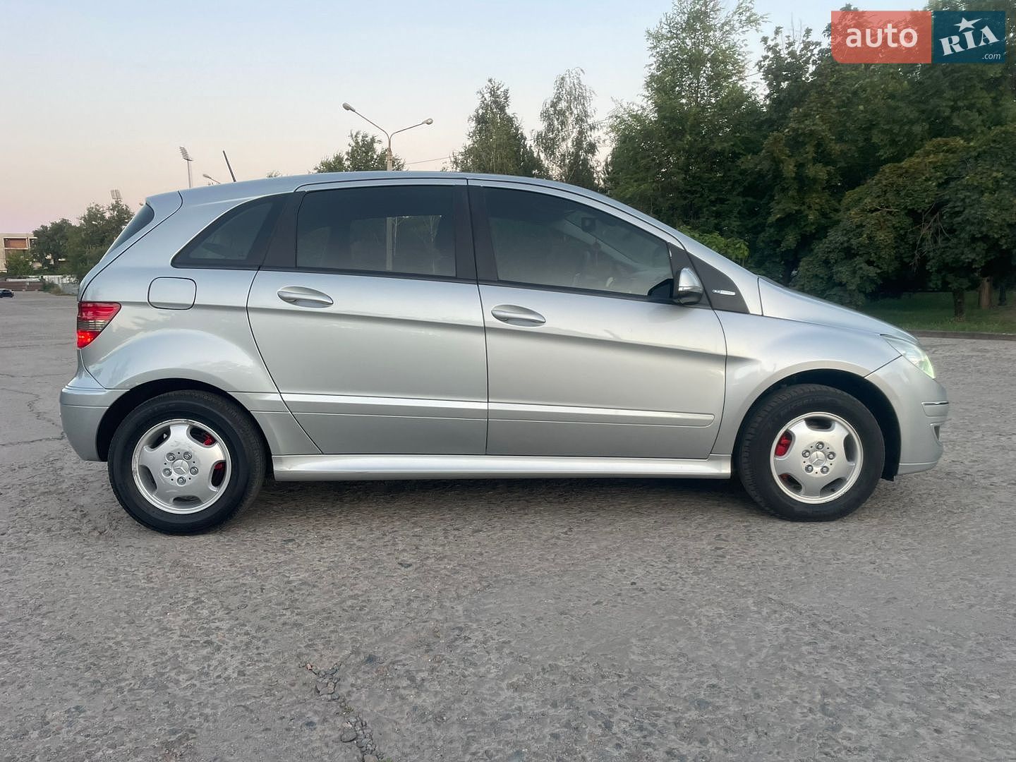 Mercedes-Benz B-Class 2009 VIN WDD2452311J500783 фото оголошення 5 з 28