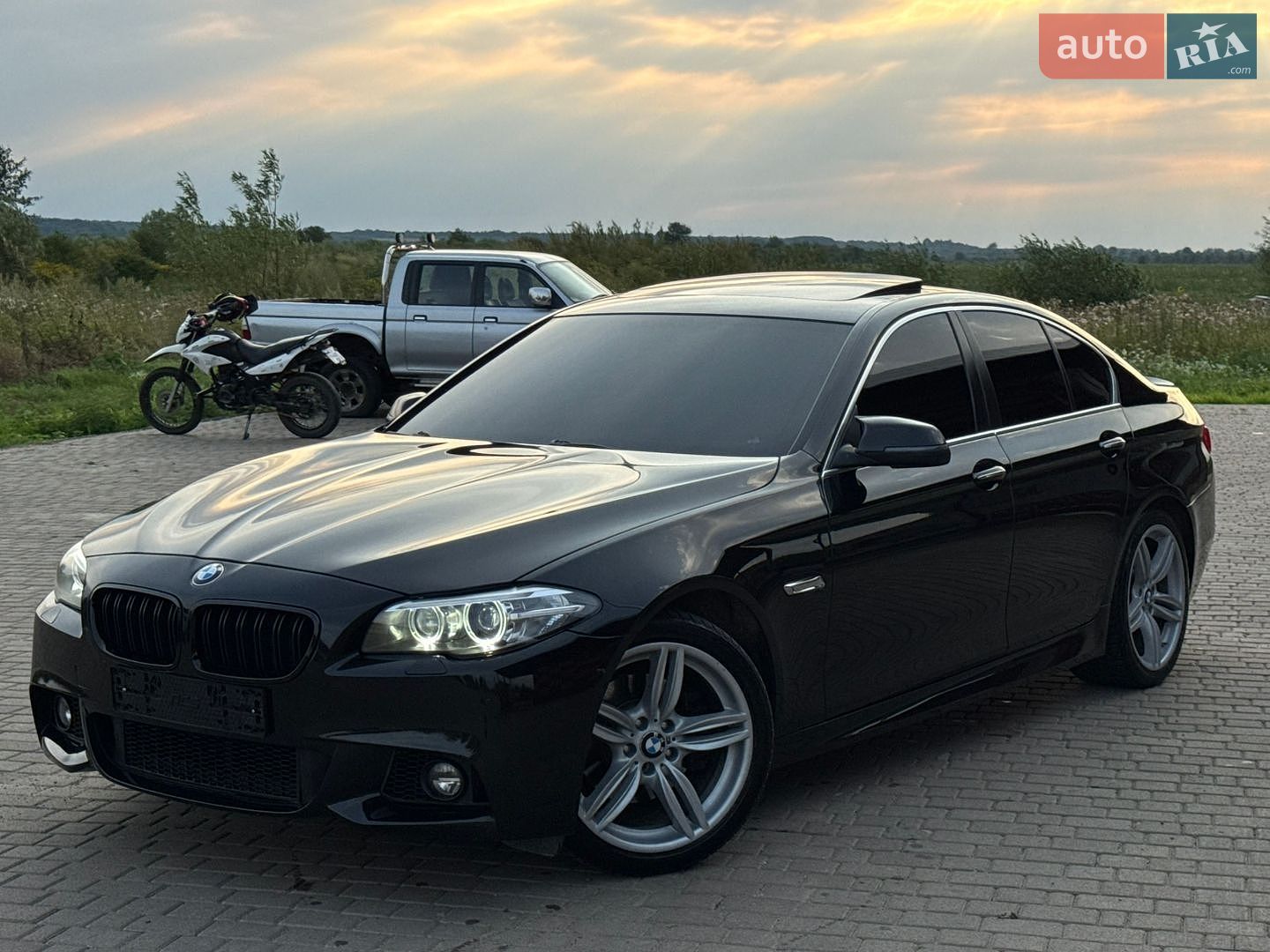 BMW 5 Series 2014 VIN WBA5A5C58FD517746 фото оголошення 6 з 24