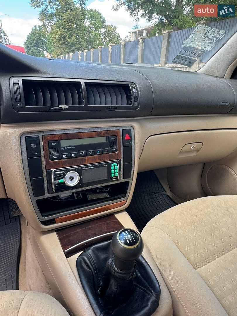 Volkswagen Passat 1998 VIN WVWZZZ3BZWE381795 фото оголошення 11 з 18