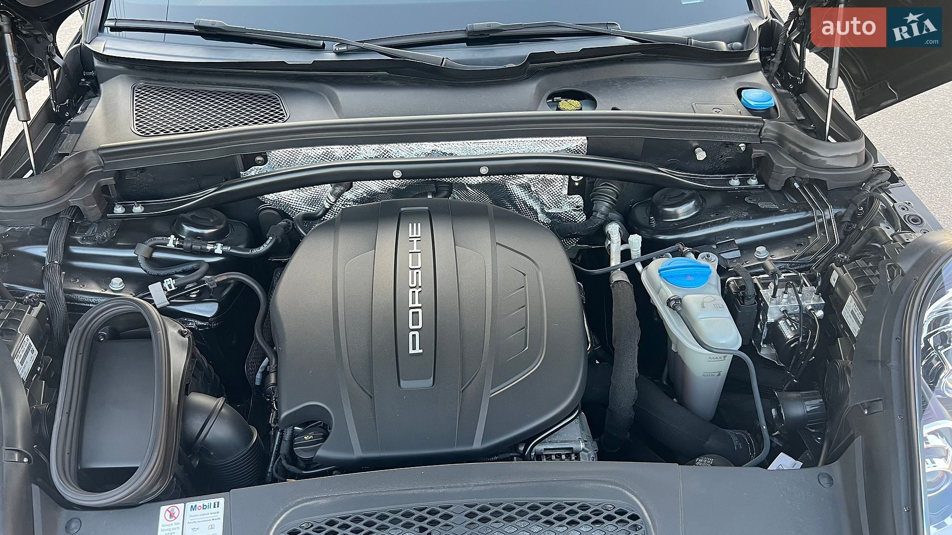 Porsche Macan 2017 VIN WP1AA2A59JLB00488 фото оголошення 27 з 57