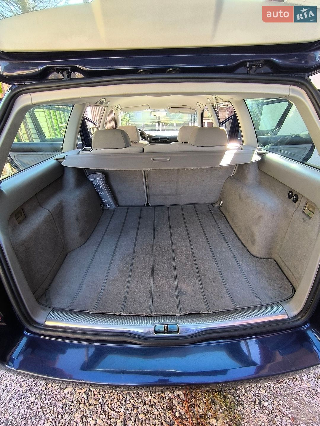Volkswagen Passat 2002 VIN WVWZZZ3BZ3E142433 фото оголошення 6 з 12