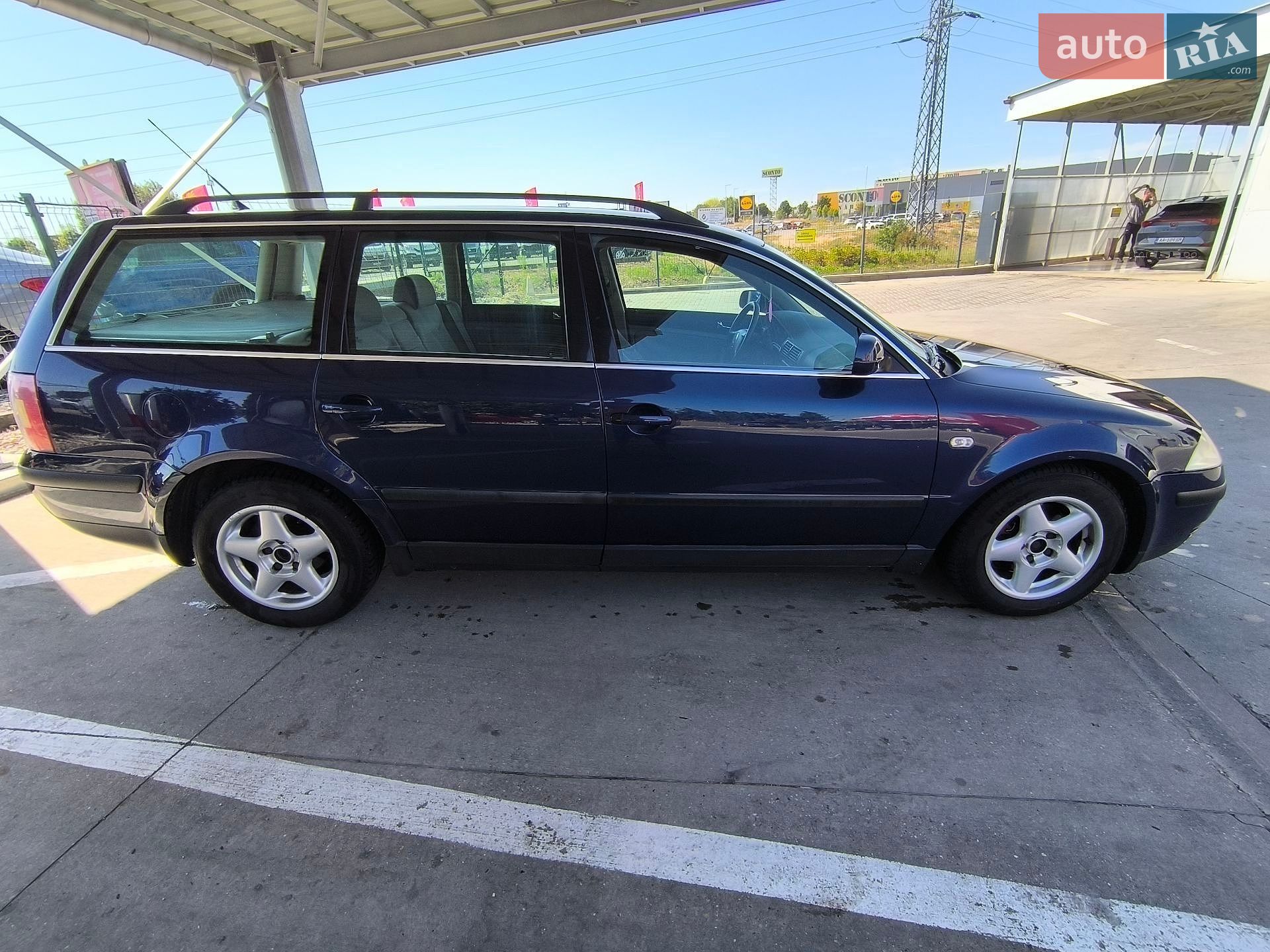 Volkswagen Passat 2002 VIN WVWZZZ3BZ3E142433 фото оголошення 2 з 12