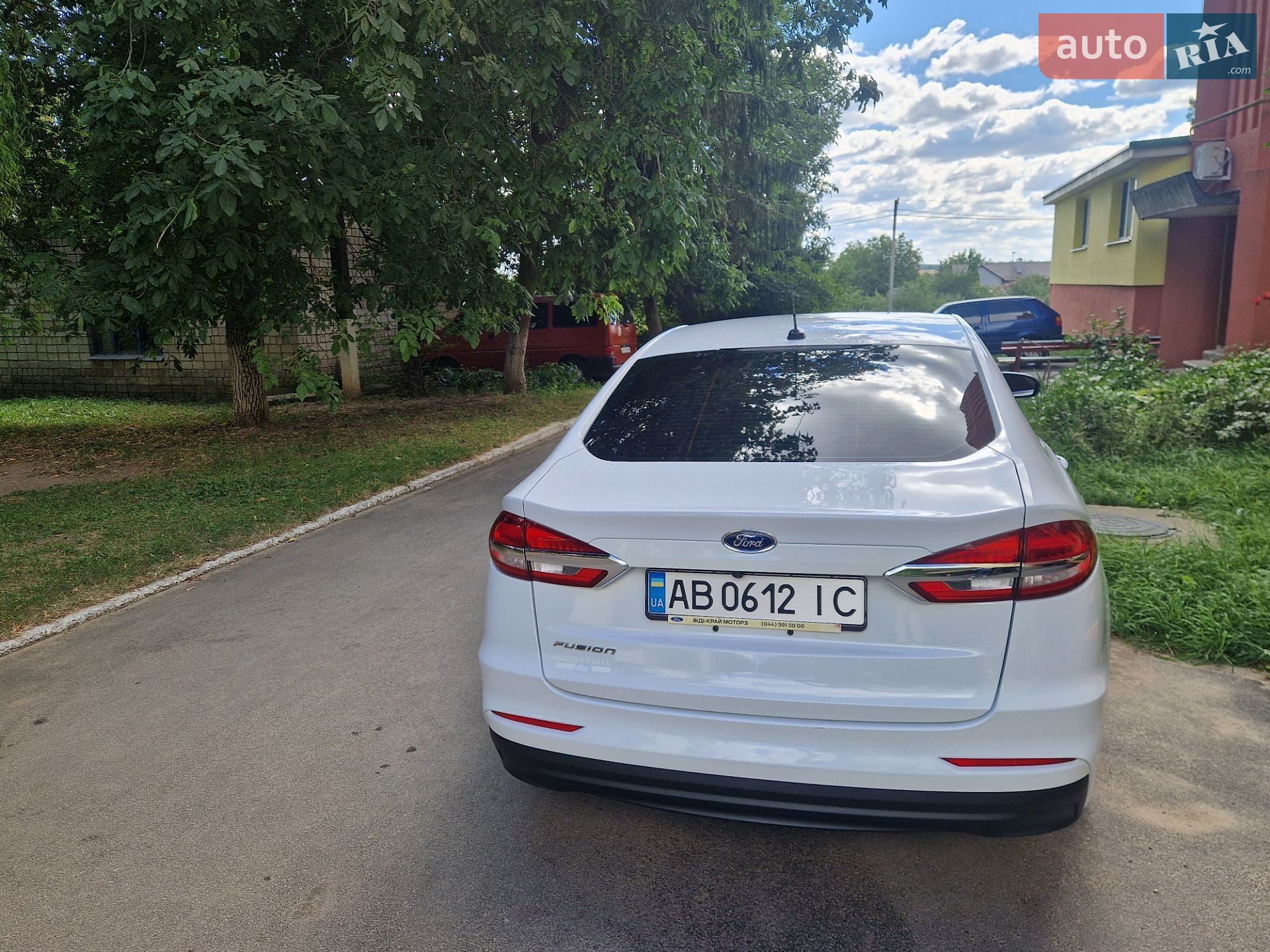 Ford Fusion 2019 VIN 3FA6P0G74KR159881 фото оголошення 4 з 4
