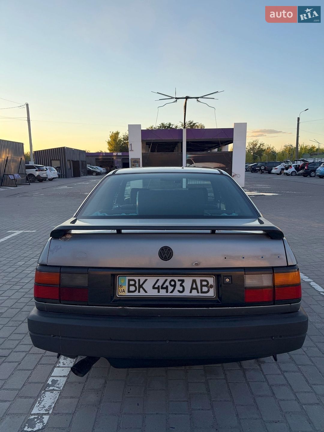 Volkswagen Passat 1989 VIN WVWZZZ31ZLE037396 фото оголошення 4 з 12