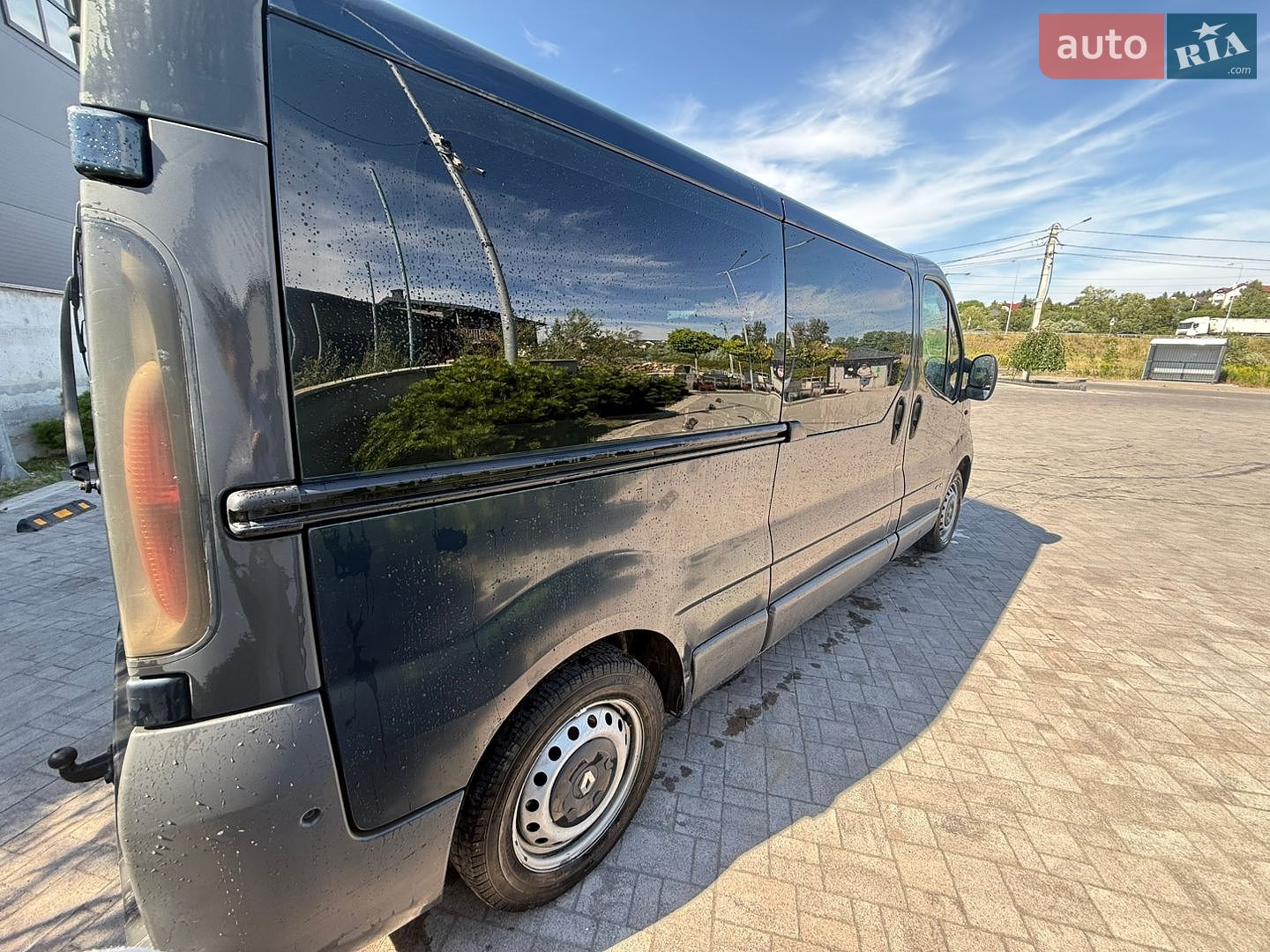 Renault Trafic 2003 VIN VF1FLBBB53V172370 фото оголошення 4 з 11