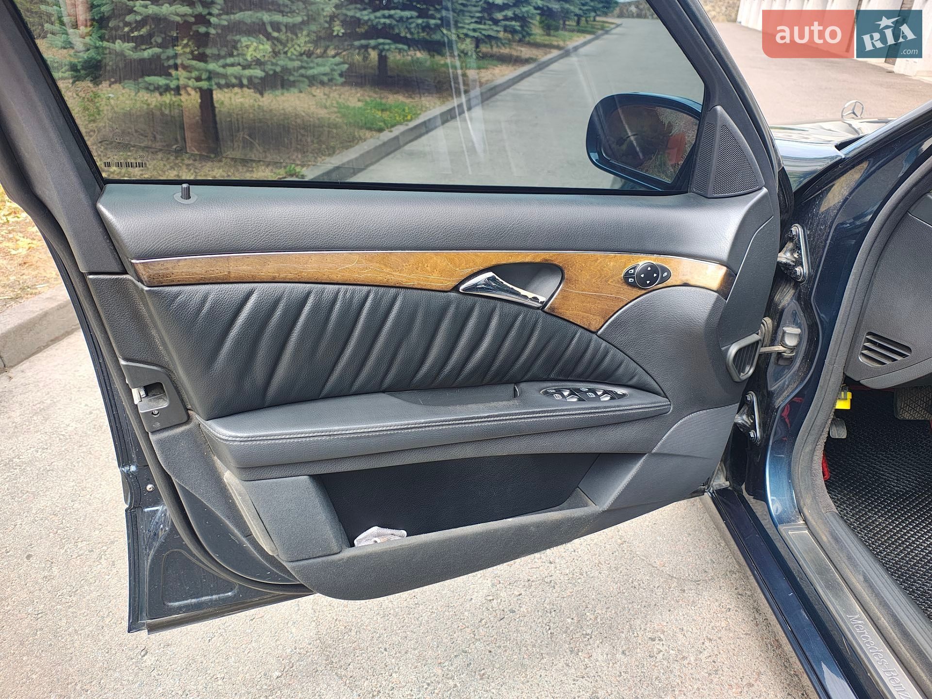 Mercedes-Benz E-Class 2005 VIN WDB2112871X185013 фото оголошення 13 з 39