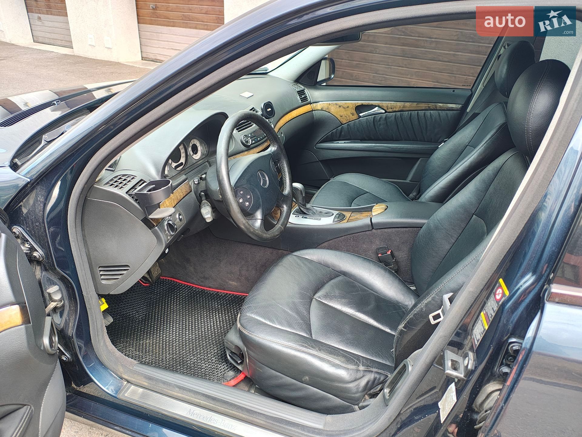 Mercedes-Benz E-Class 2005 VIN WDB2112871X185013 фото оголошення 12 з 39